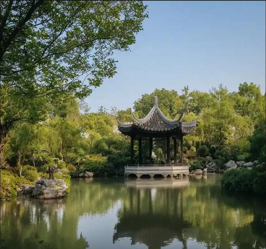 边坝县幻柏餐饮有限公司